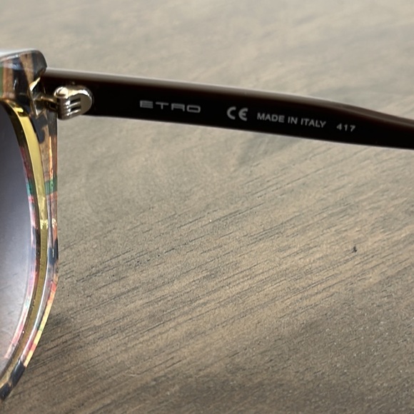 Etro Woman’s Sunglasses - Picture 4 of 5